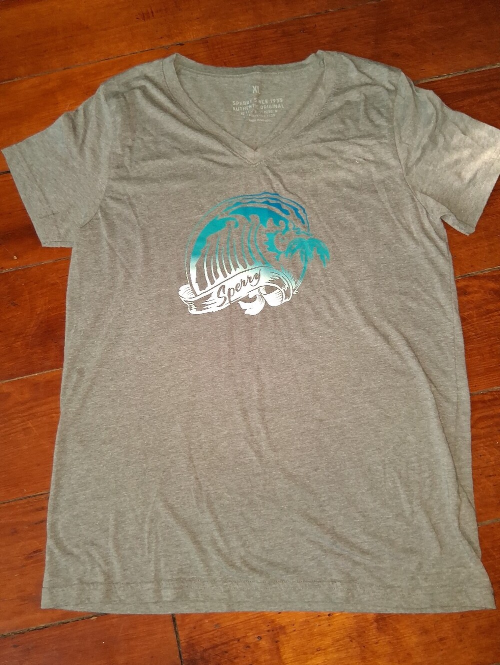 Sperry Heather Gray V-Neck Tee with Teal Wave Graphic